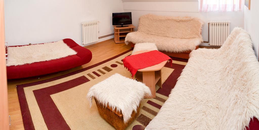 Apartments Ogorjelica 자호리나 외부 사진